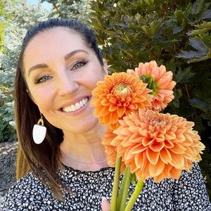 Meet your Posher, Esther